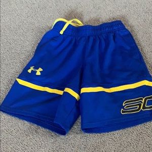 Youth small Steph Curry Under Armour shorts